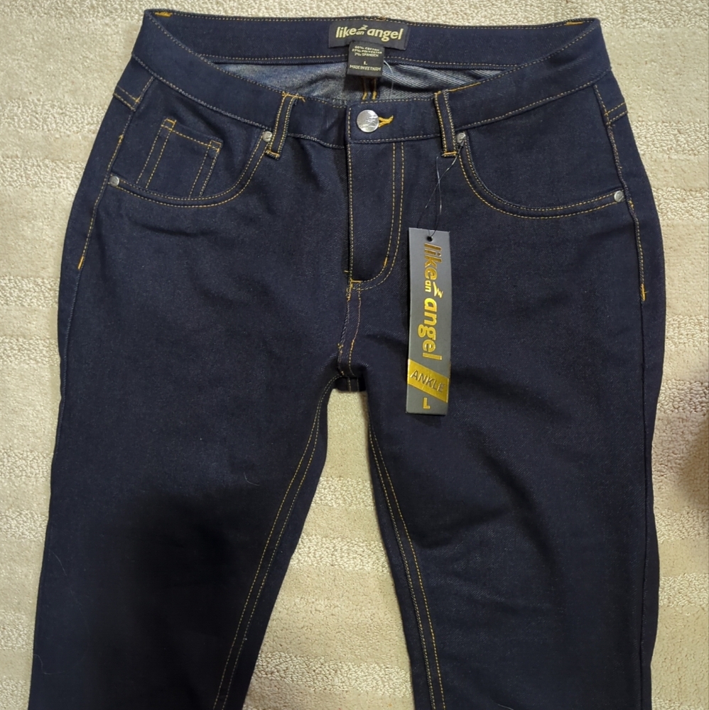 XXSOLDXX Dark Blue Ankle Cropped Jeans with Cuffed Hem and Slim Fit NWT - Picture 9 of 15